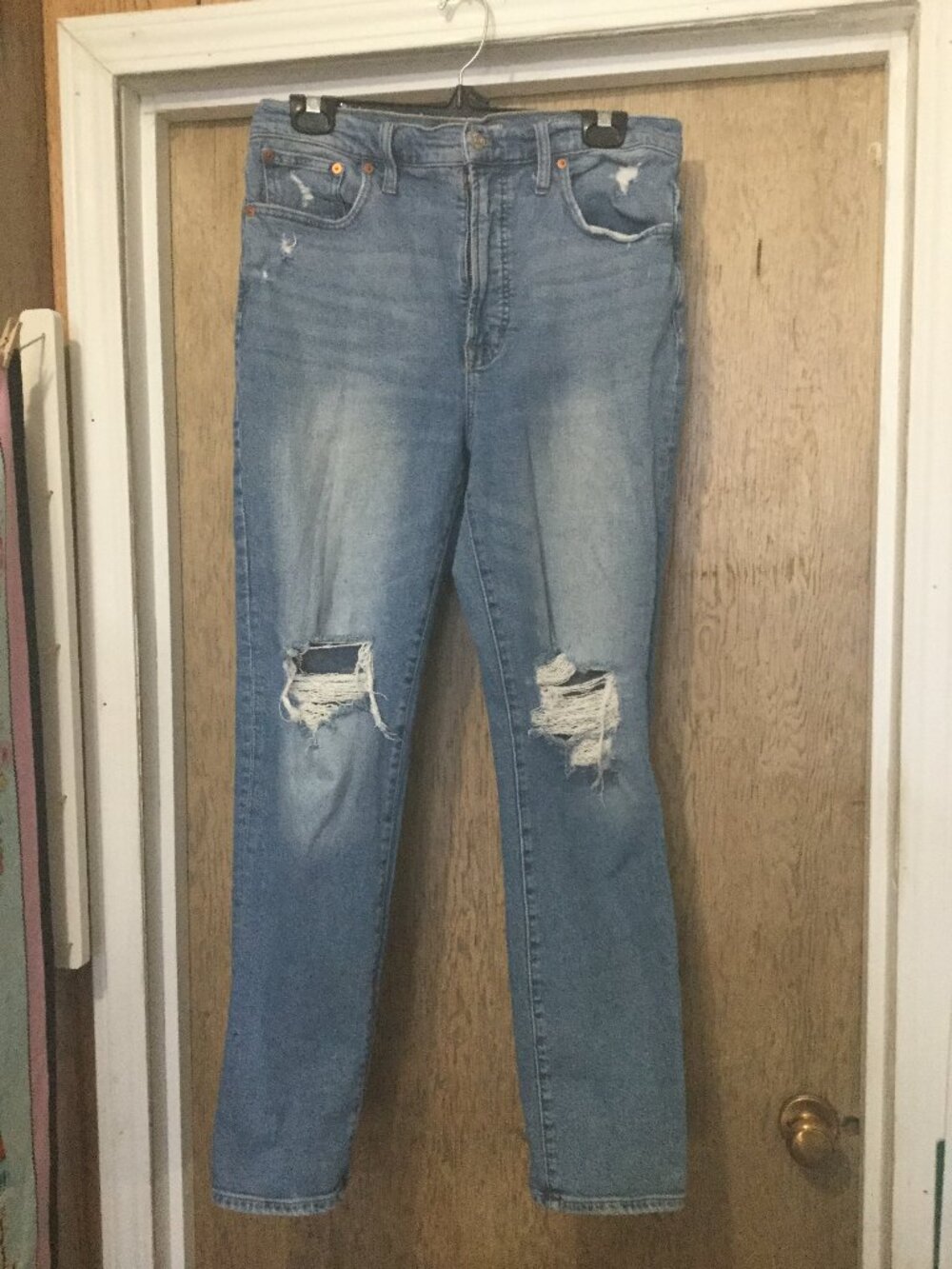 Madewell The perfect vintage jeans size 30T waist is 16 across inseam is 30